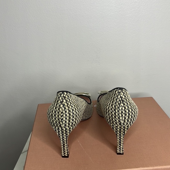 New With Tags Roger Vivier Pumps in fabric size 39 1/2 - Picture 3 of 10